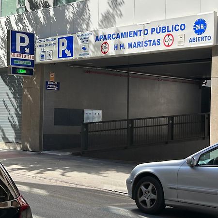 Haza Royal Lägenhet Granada Exteriör bild